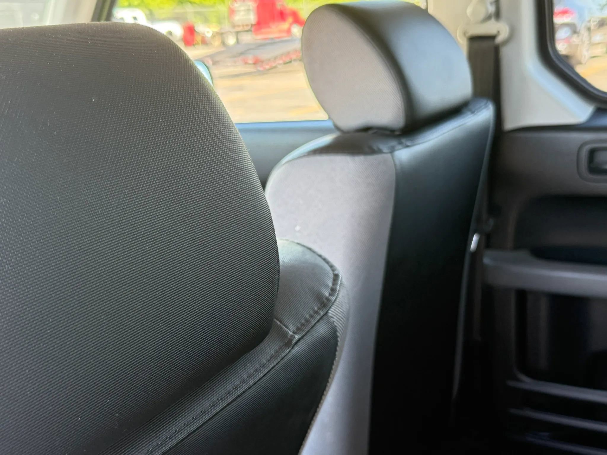 Used 2006 Honda Element LX image 13