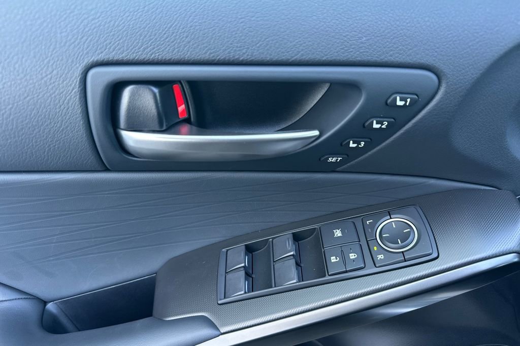 Certified 2023 Lexus IS 350 F Sport image 11
