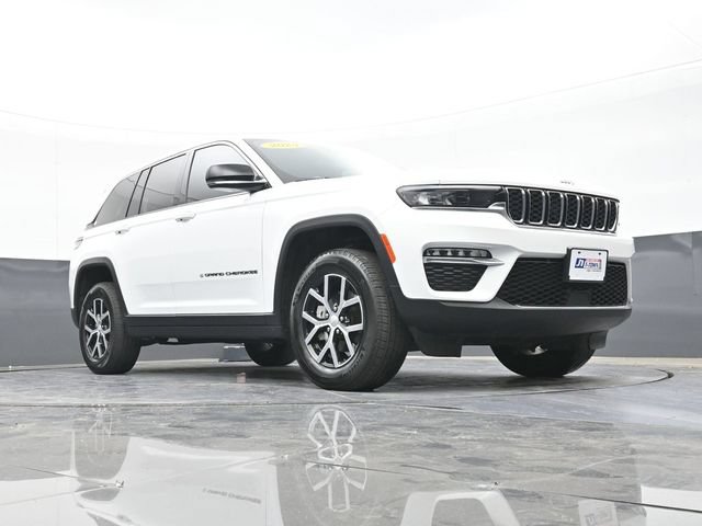 Used 2024 Jeep Grand Cherokee Limited w/ Trailer Tow Package AWD/4WD image 52