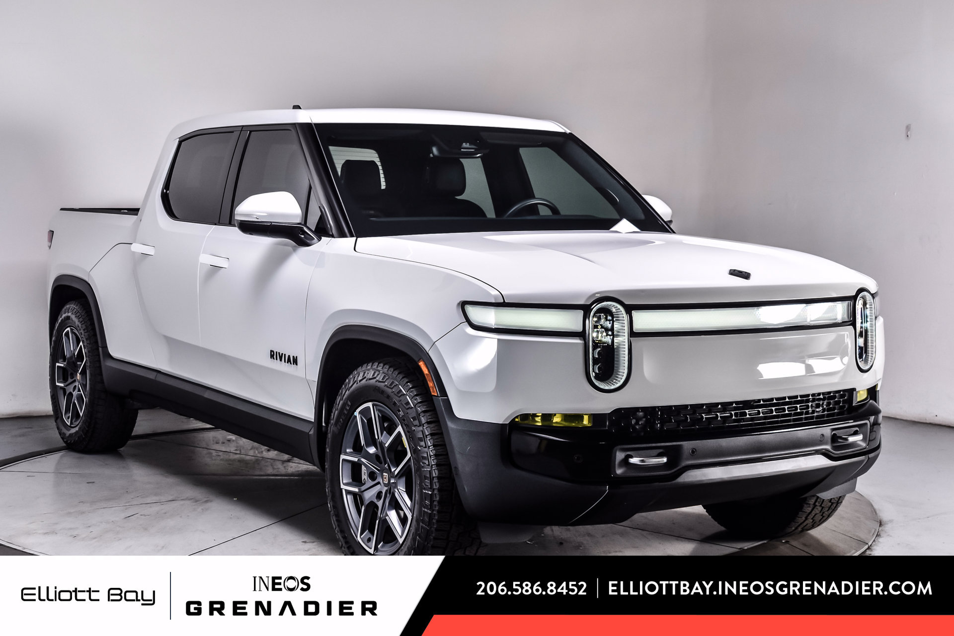 Used 2023 Rivian R1T Adventure Dual AWD/4WD image 1