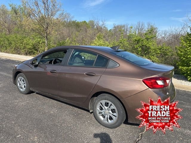 Used 2019 Chevrolet Cruze LS image 6