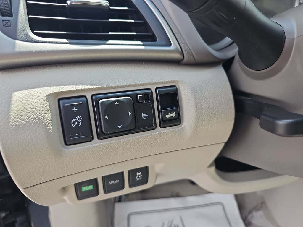 Used 2013 Nissan Sentra SL w/ Leather Pkg FWD image 30
