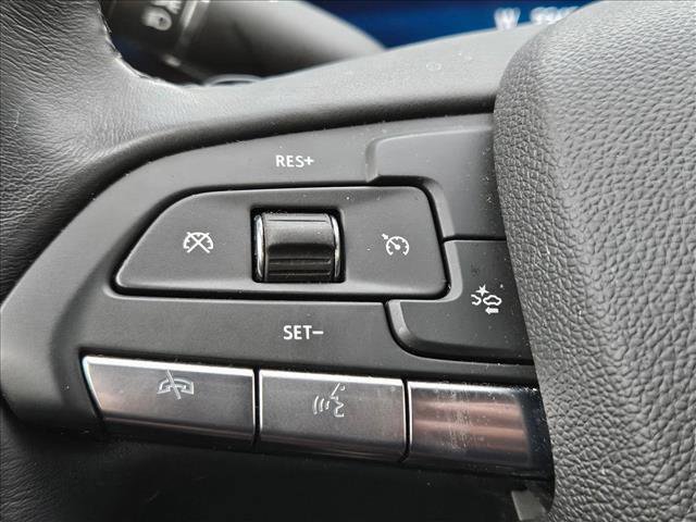Used 2025 Cadillac XT4 Premium Luxury AWD/4WD image 15
