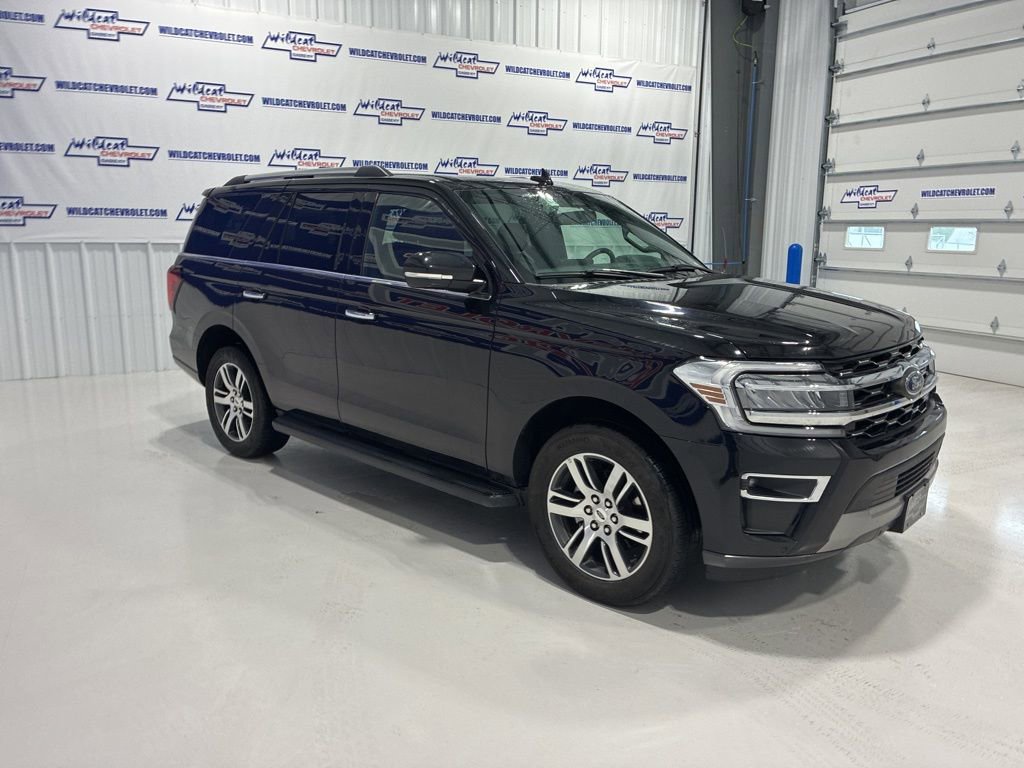 Used 2024 Ford Expedition Limited image 9