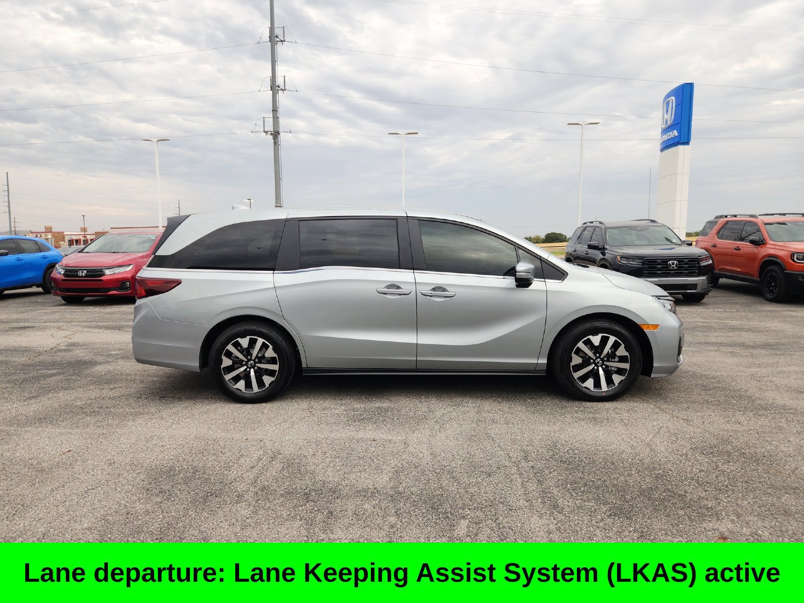 New 2026 Honda Odyssey EX-L image 9