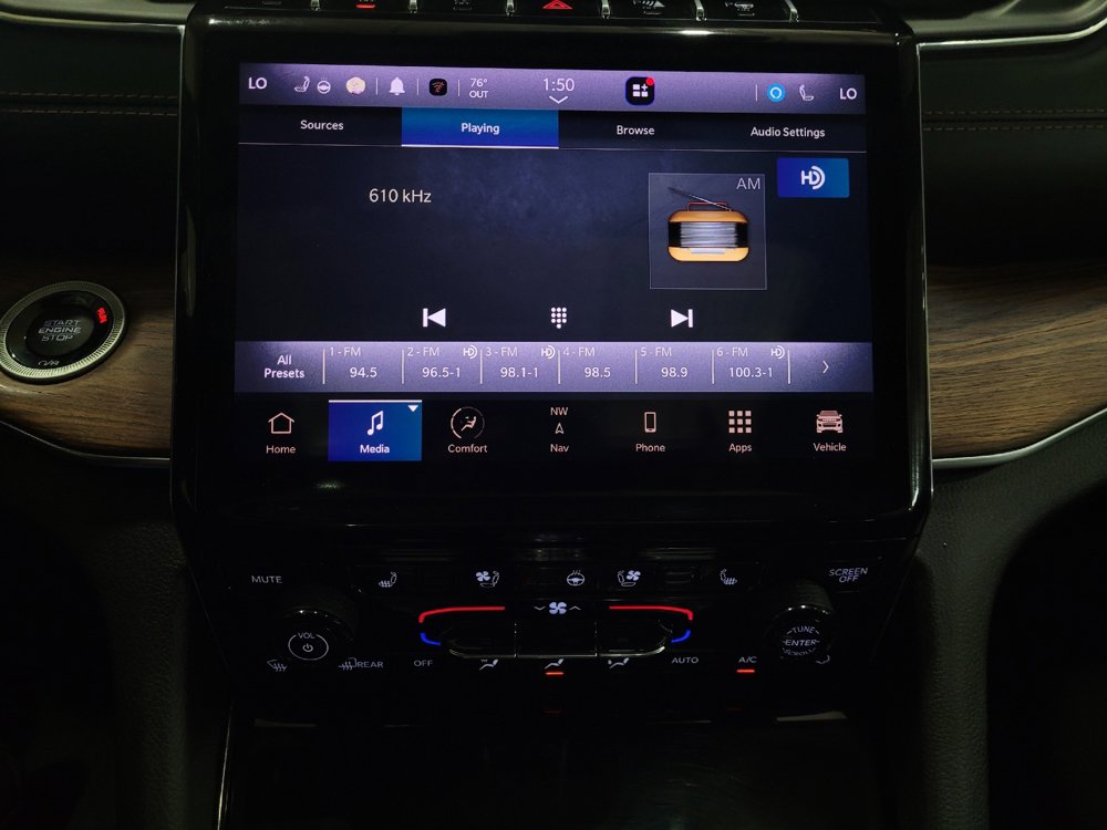 Used 2022 Jeep Grand Cherokee Summit w/ MOPAR Finishing Package AWD/4WD image 25