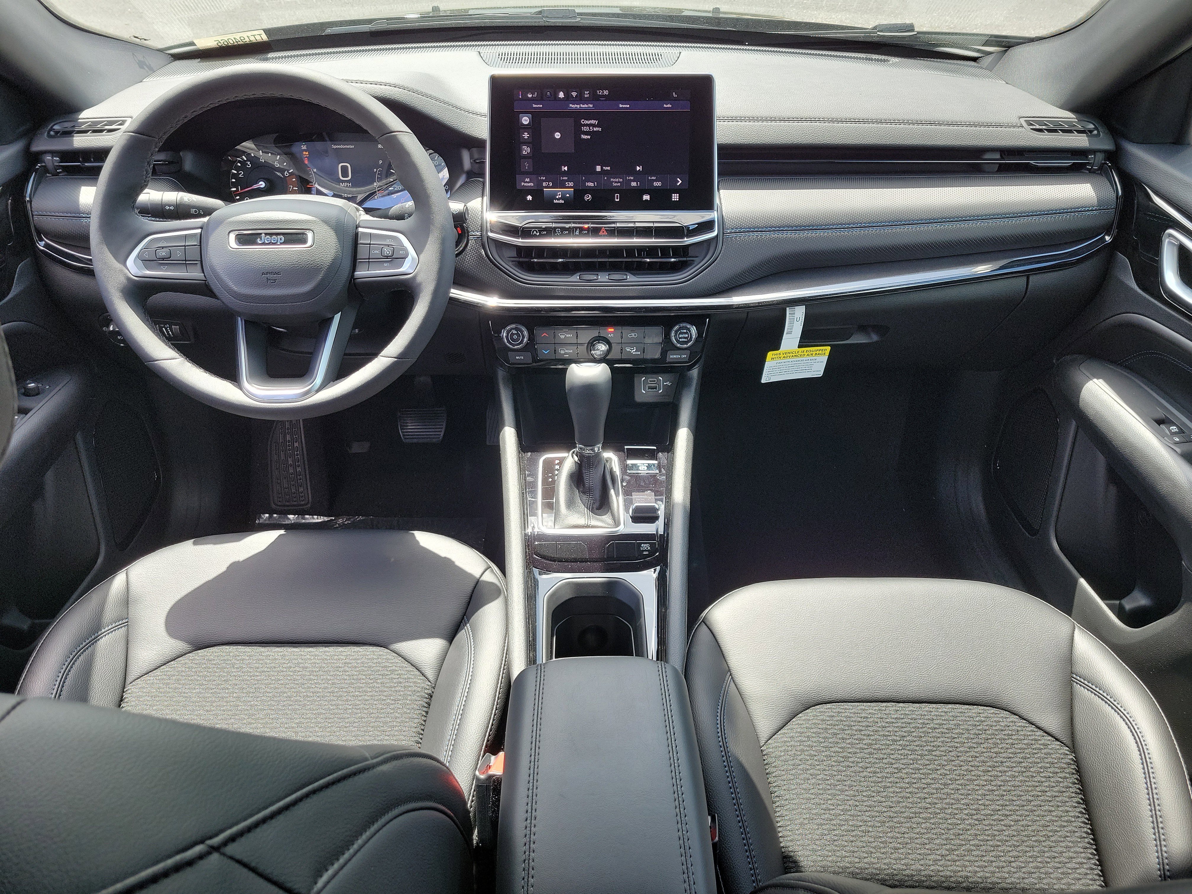 New 2026 Jeep Compass Latitude image 14