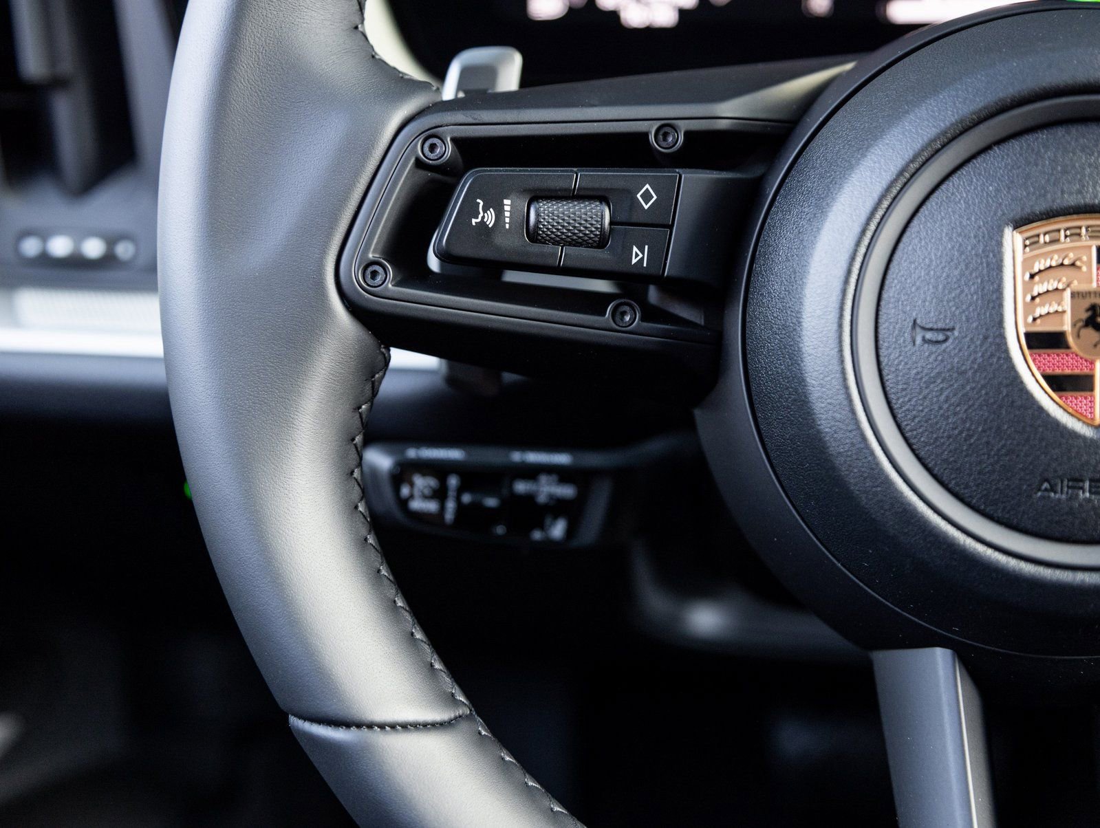 New 2026 Porsche Cayenne AWD/4WD image 15