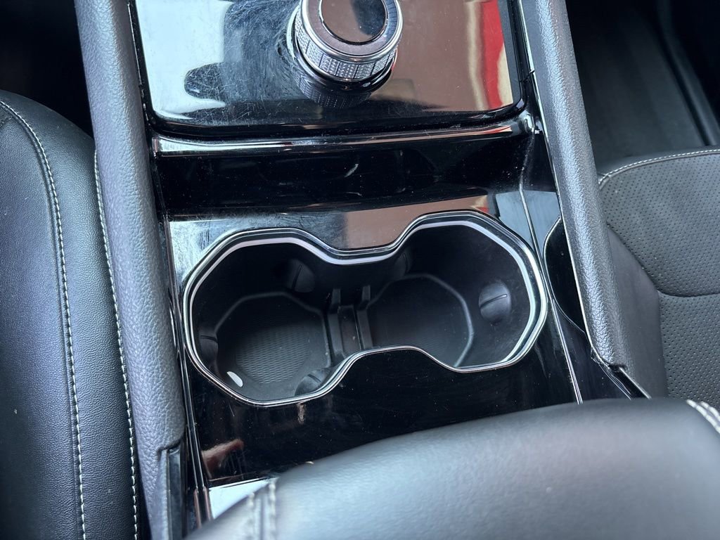 Used 2022 Jeep Grand Cherokee Altitude image 43