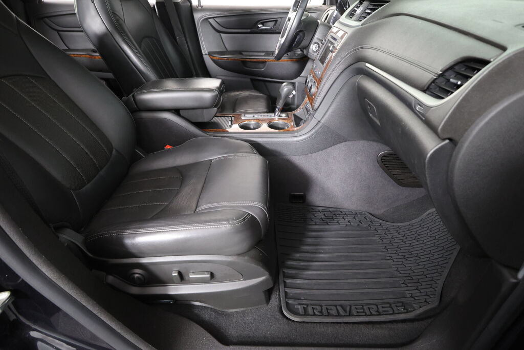 Used 2014 Chevrolet Traverse LTZ w/ LPO, 'HIT The Road' Package FWD image 27