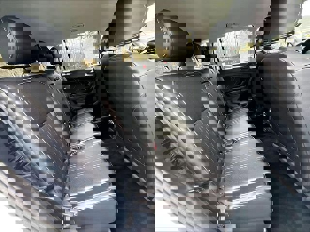 Used 2024 Volkswagen Tiguan SE image 22