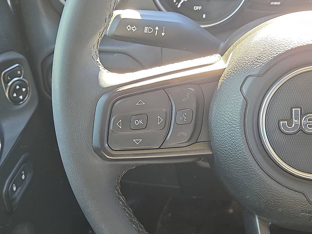 Used 2023 Jeep Wrangler Unlimited image 19