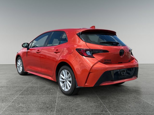 Used 2025 Toyota Corolla SE FWD image 4
