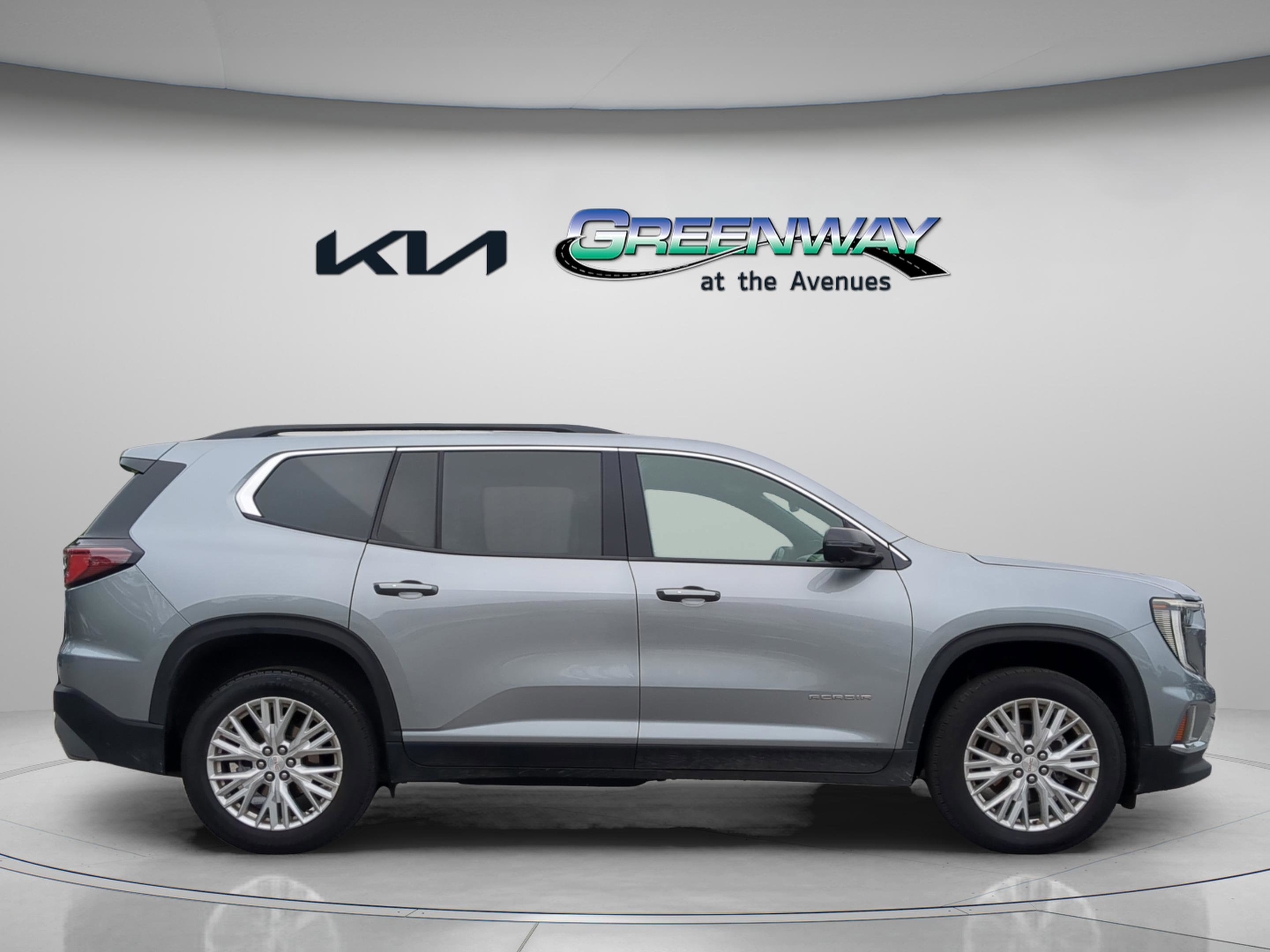 Used 2024 GMC Acadia Elevation image 7