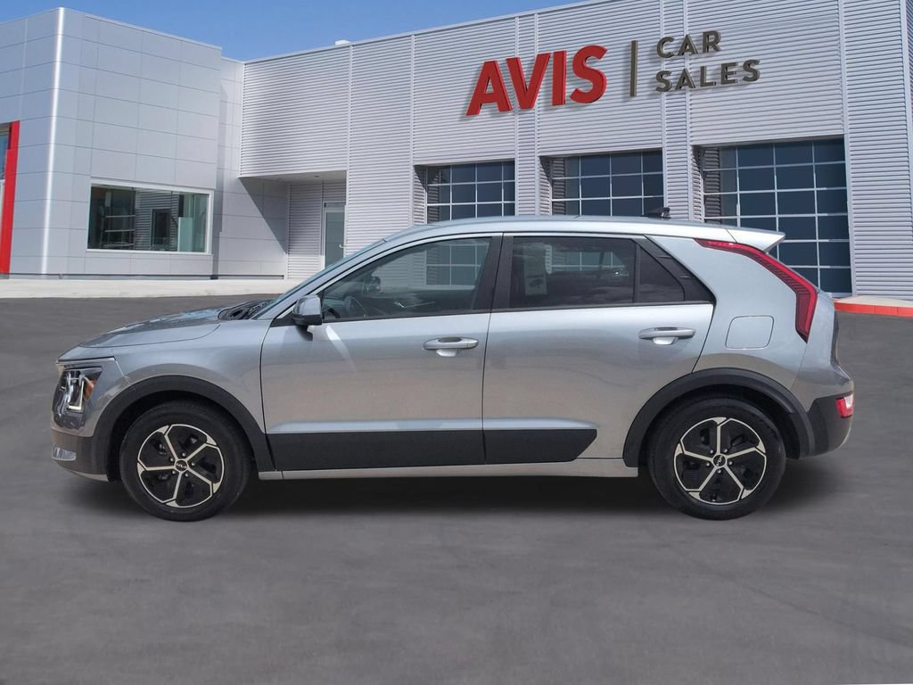 Used 2025 Kia Niro LX FWD image 10