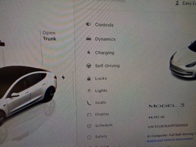 Used 2023 Tesla Model 3 Standard Range RWD image 2