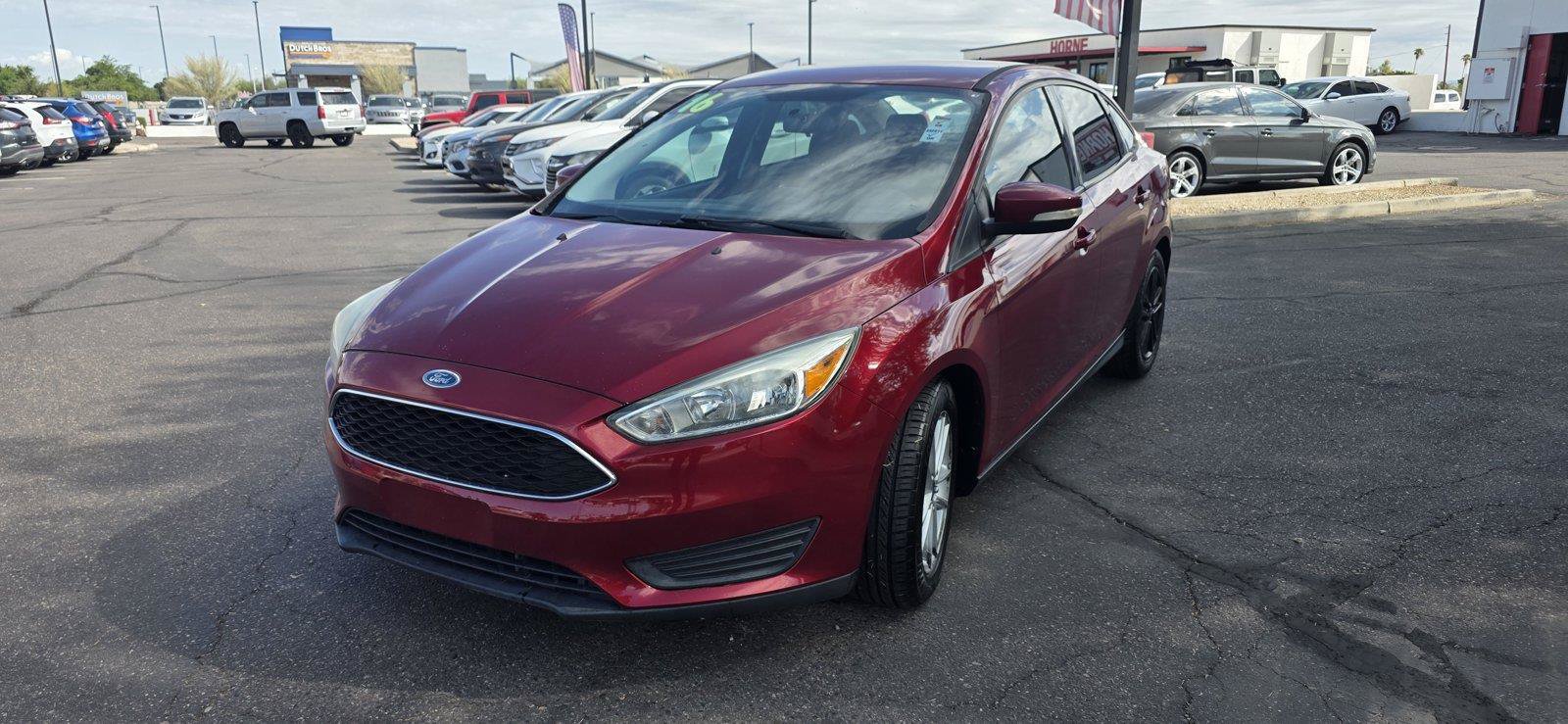 Used 2016 Ford Focus SE FWD image 1