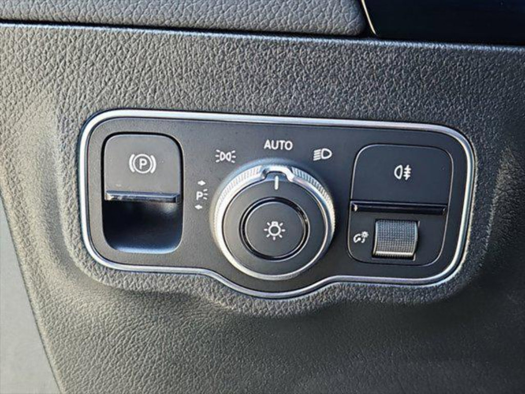 Used 2022 Mercedes-Benz GLA 250 image 25