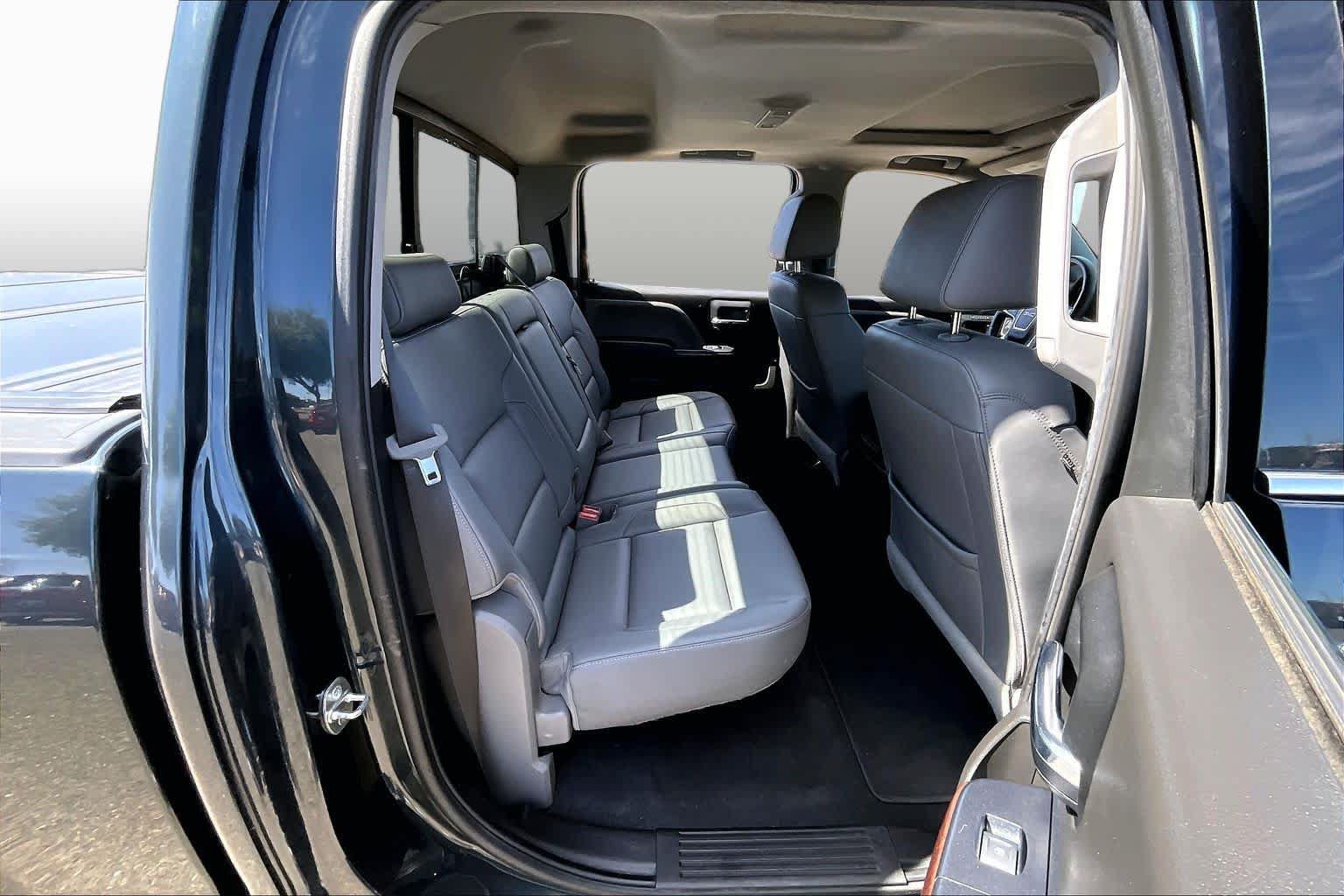 Used 2018 GMC Sierra 1500 SLT AWD/4WD image 19