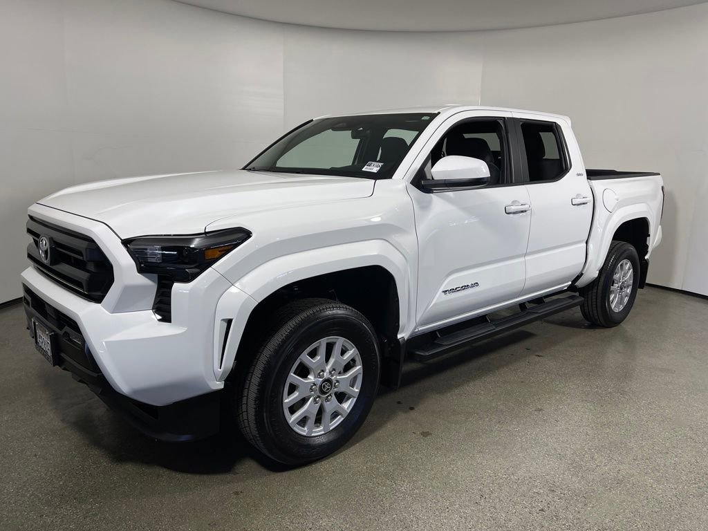 Certified 2025 Toyota Tacoma SR5 image 7