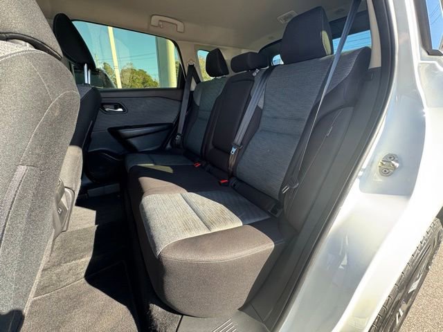 Used 2023 Nissan Rogue SV image 20