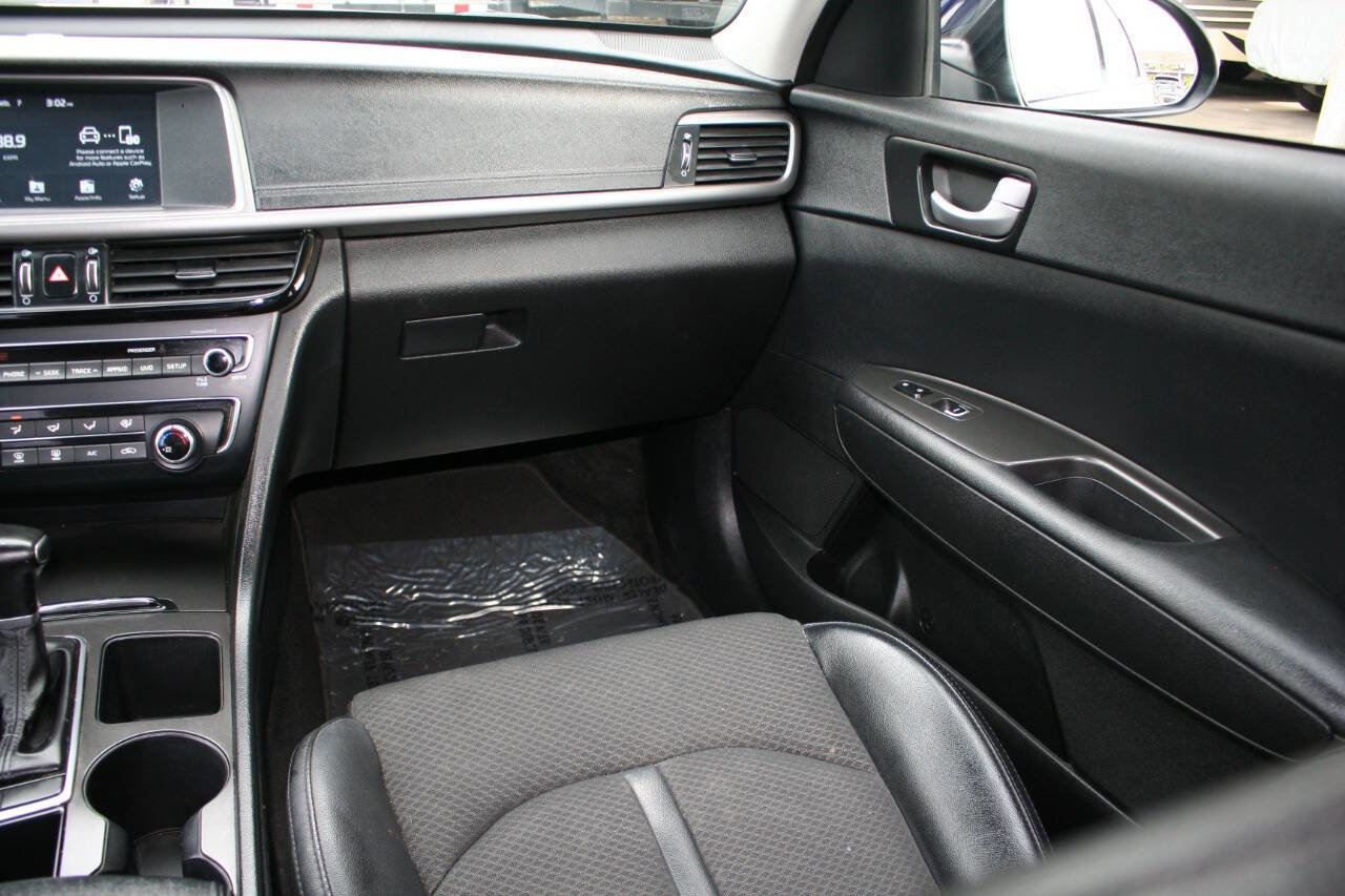 Used 2018 Kia Optima S image 19