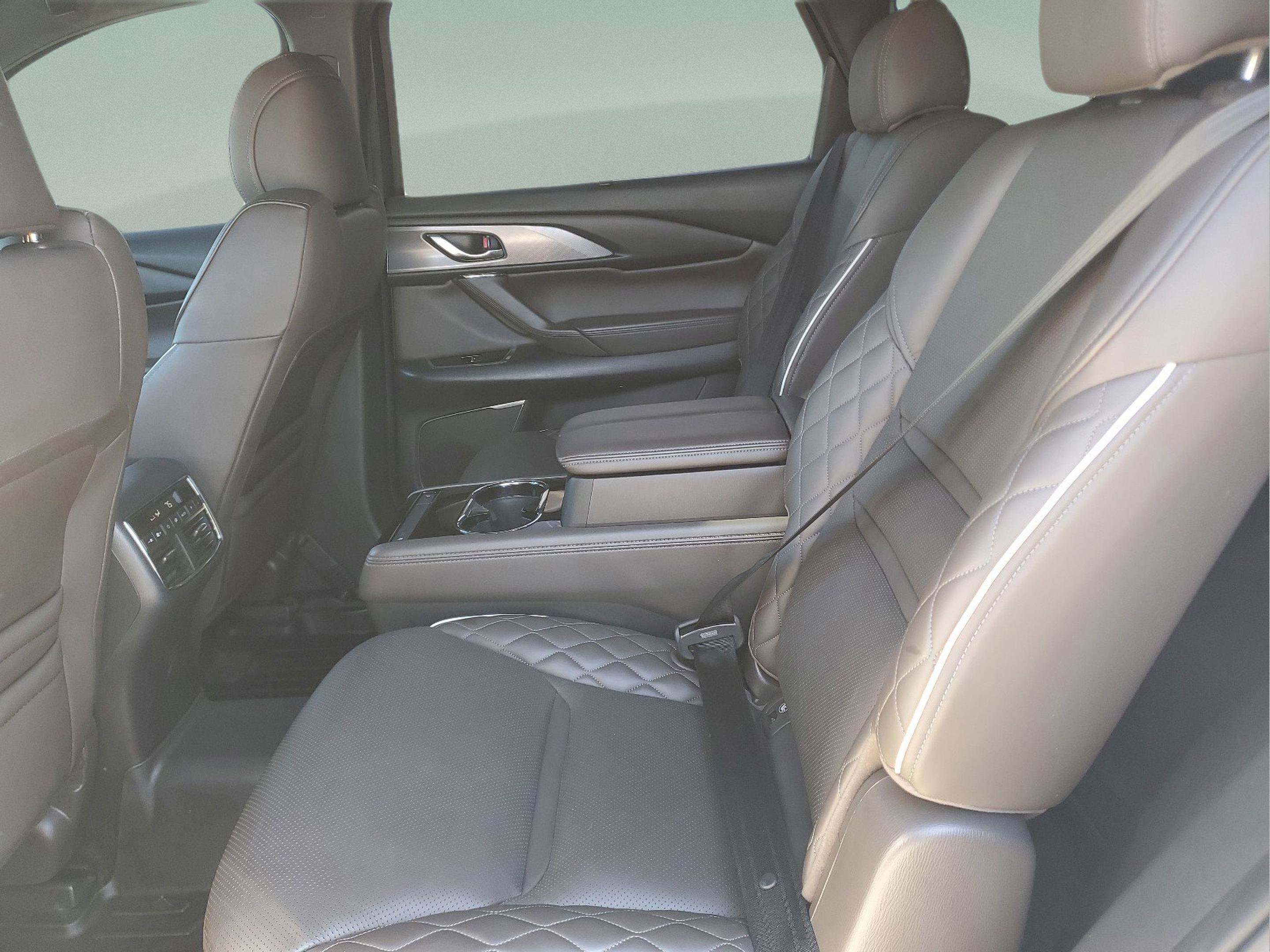 Used 2022 MAZDA CX-9 Signature image 10