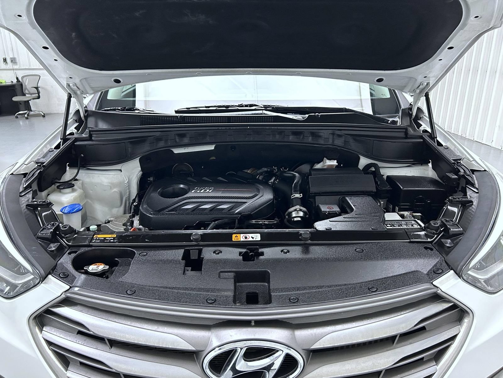 Used 2017 Hyundai Santa Fe Sport w/ Cargo Package AWD/4WD image 24