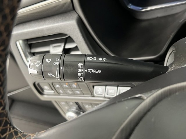 Used 2024 GMC Yukon XL AT4 image 28