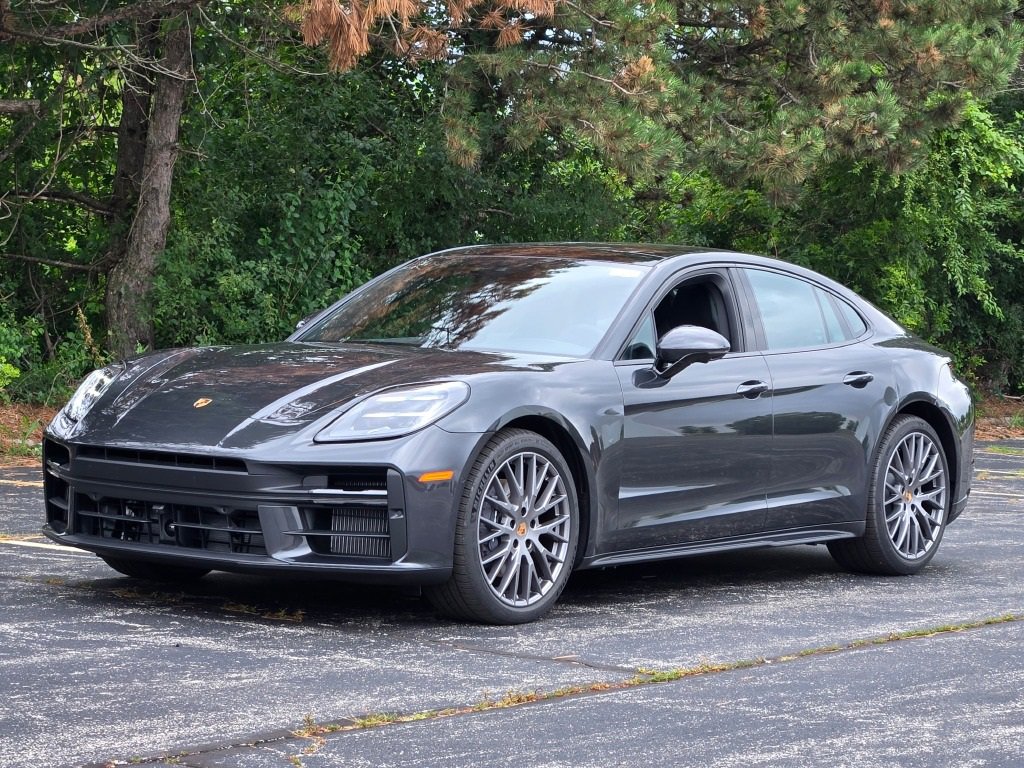 New 2025 Porsche Panamera 4 image 38
