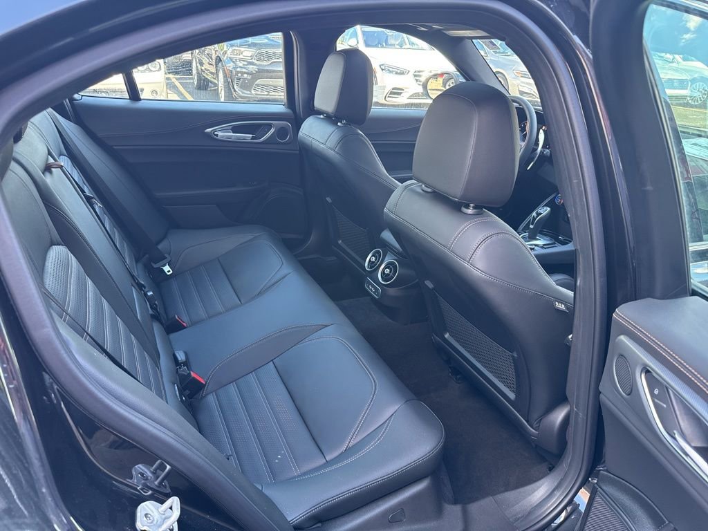 New 2025 Alfa Romeo Giulia AWD w/ Driving Assist Package image 24