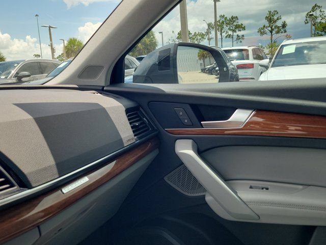 Certified 2023 Audi Q5 2.0T Premium Plus w/ Premium Plus Package AWD/4WD image 29