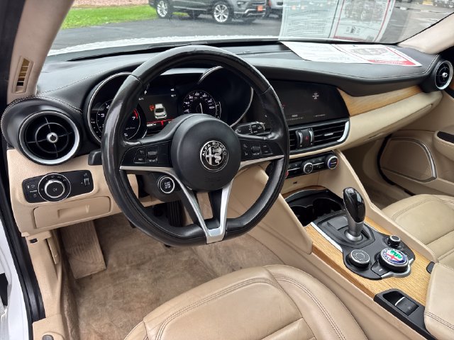 Used 2017 Alfa Romeo Giulia Ti w/ TI Lusso Light Wood Package AWD/4WD image 14