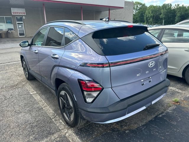 Used 2024 Hyundai Kona SEL FWD image 3
