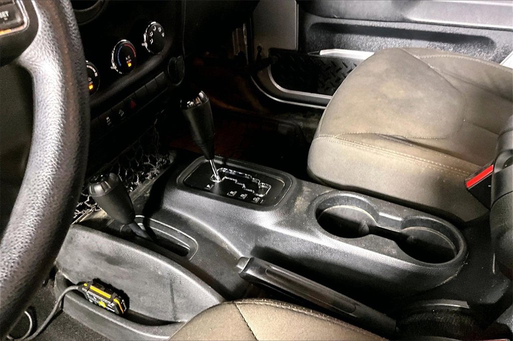 Used 2016 Jeep Wrangler Unlimited Sport image 13