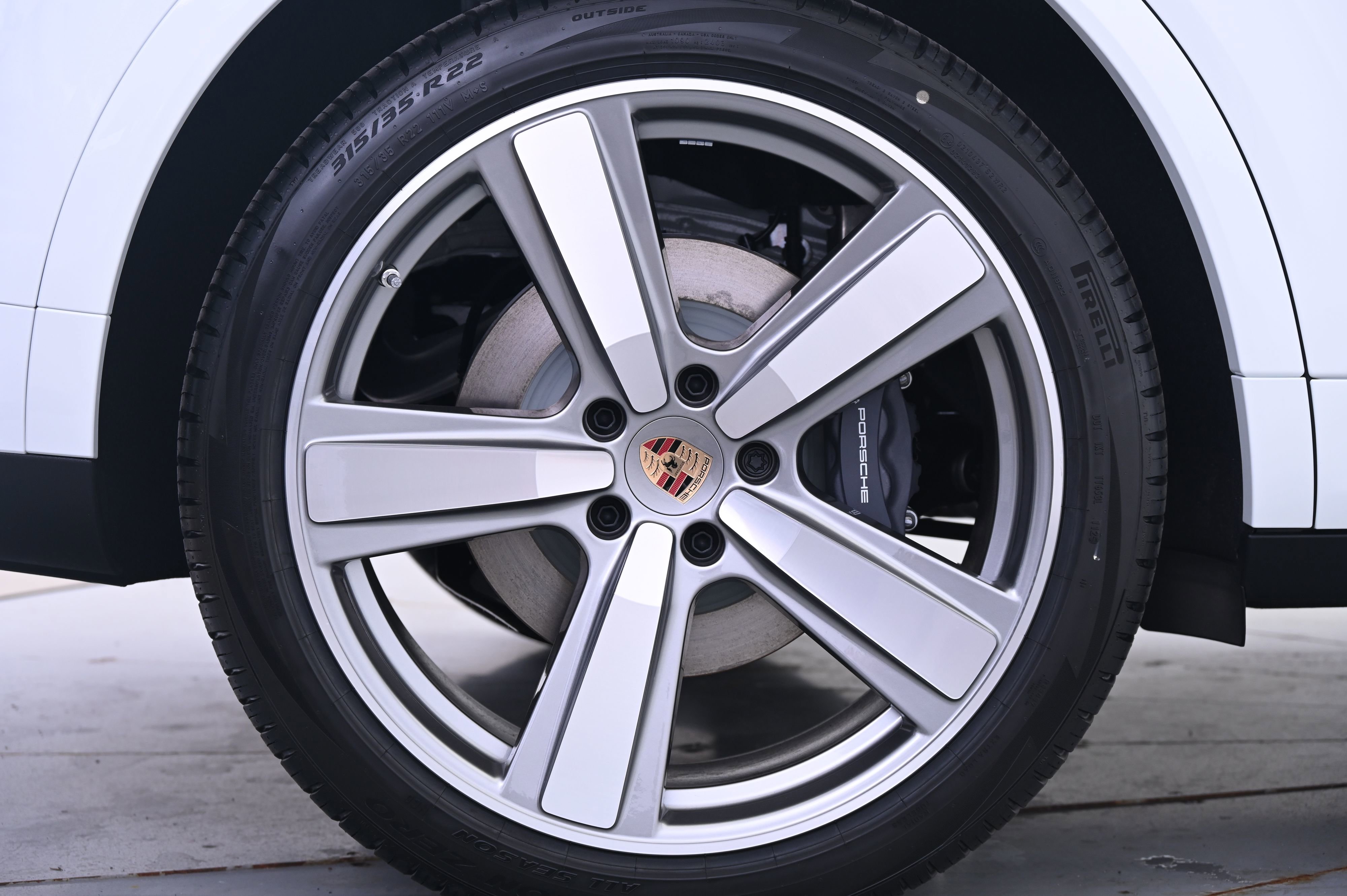 Certified 2025 Porsche Cayenne image 17