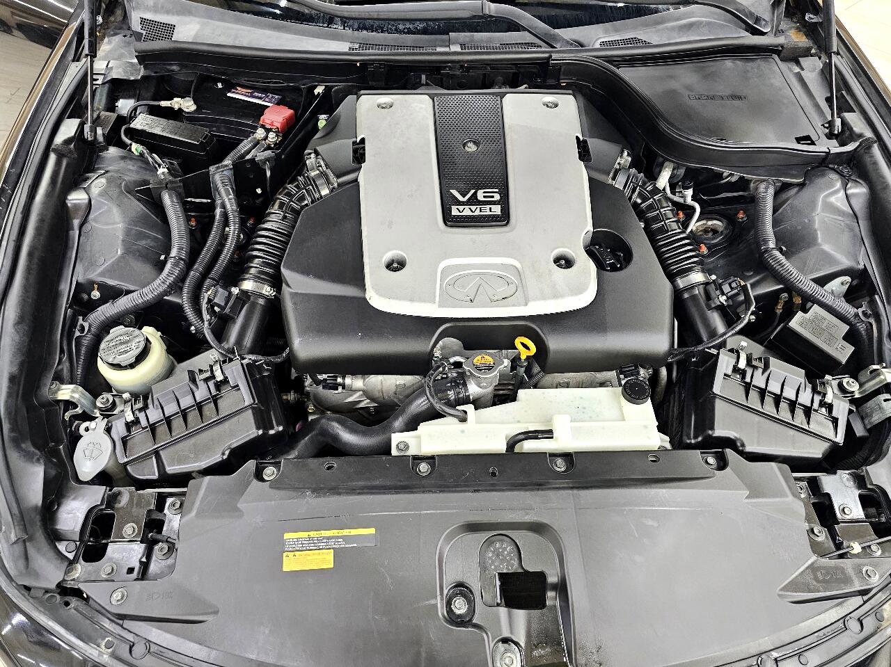 Used 2013 INFINITI G37 Sport w/ Premium Pkg image 40