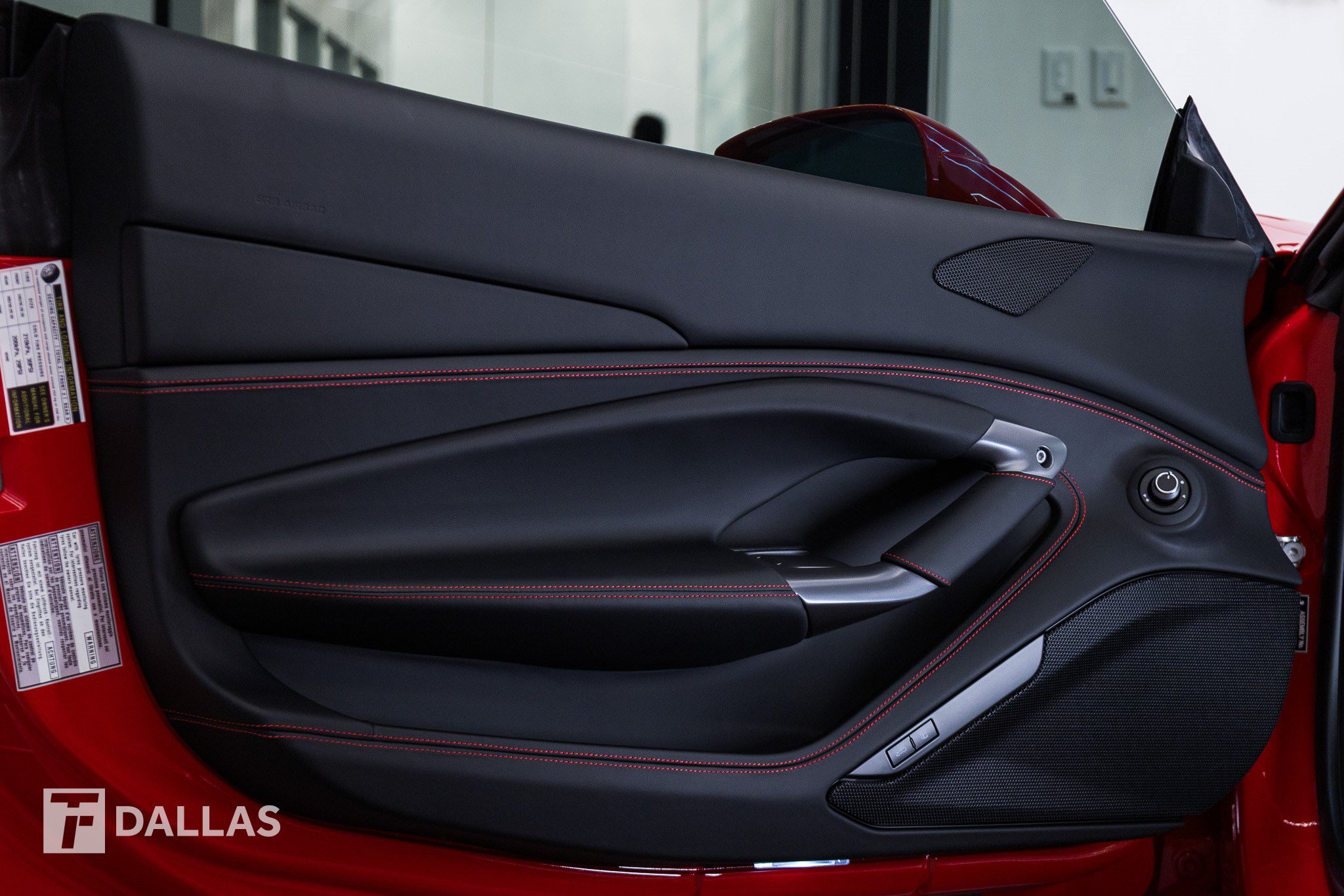 Used 2022 Ferrari F8 Tributo RWD image 25