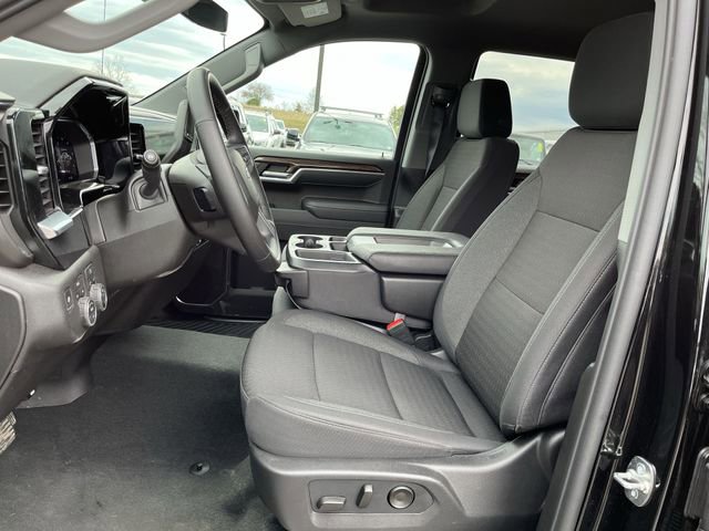 Used 2026 Chevrolet Silverado 1500 RST AWD/4WD image 14
