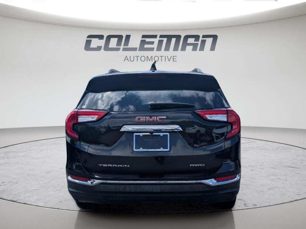 Used 2024 GMC Terrain SLT AWD/4WD image 5