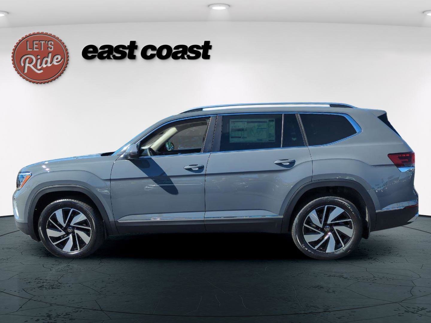New 2026 Volkswagen Atlas SEL image 8