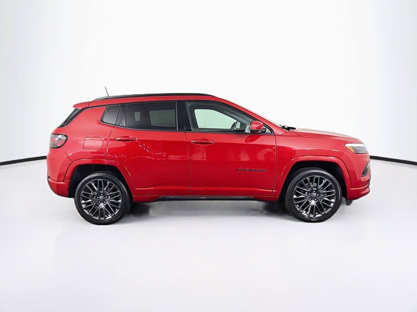 Used 2022 Jeep Compass Limited w/ (RED) Package AWD/4WD image 12