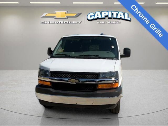 Used 2024 Chevrolet Express 2500 w/ Driver Convenience Package RWD image 9