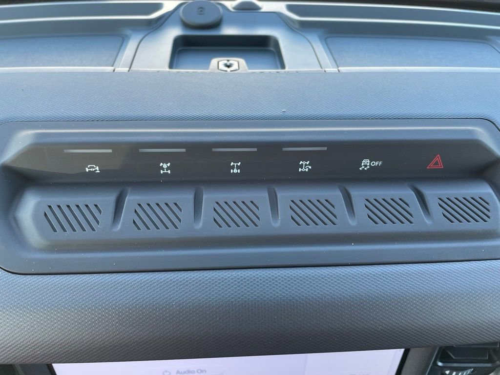 New 2025 Ford Bronco Badlands image 14