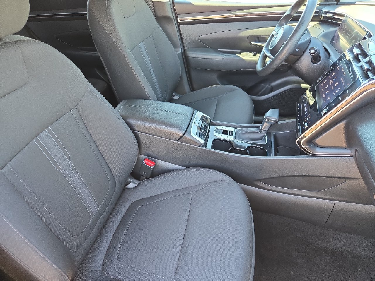 Used 2024 Hyundai Tucson SEL FWD image 11