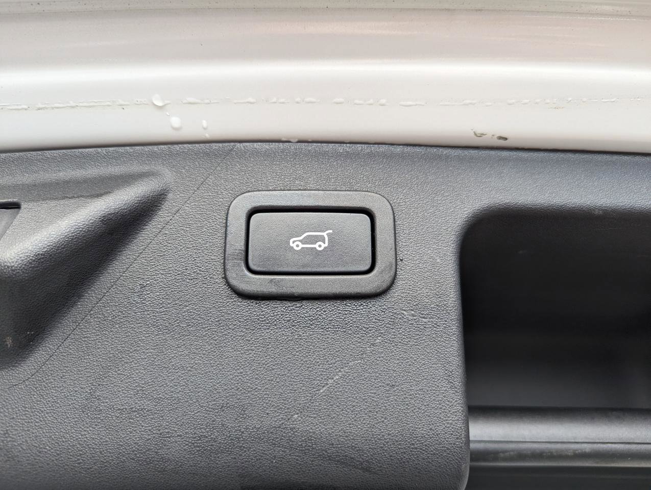 Used 2017 Land Rover Discovery Sport HSE image 44