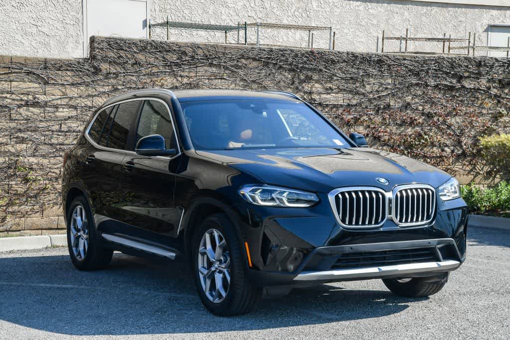 Used 2024 BMW X3 sDrive30i w/ Convenience Package video 3