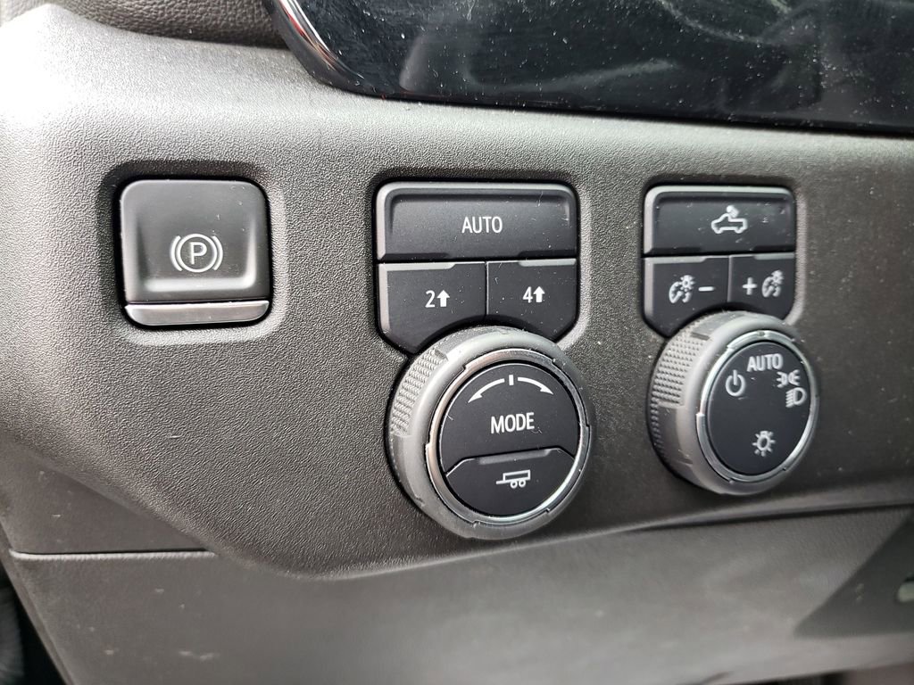 Used 2023 Chevrolet Silverado 1500 LT image 17