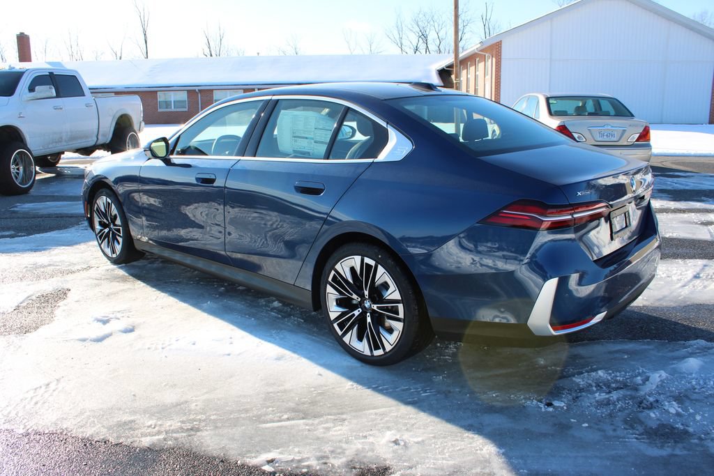 New 2026 BMW 530i xDrive AWD/4WD image 6