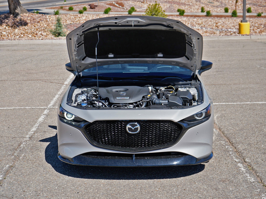 New 2026 MAZDA MAZDA3 Hatchback w/Premium Plus Pkg AWD/4WD image 4